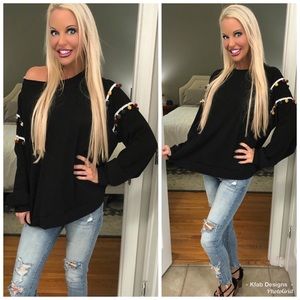 ❤️LAST 3! Pom Pom Trim Comfy Top!